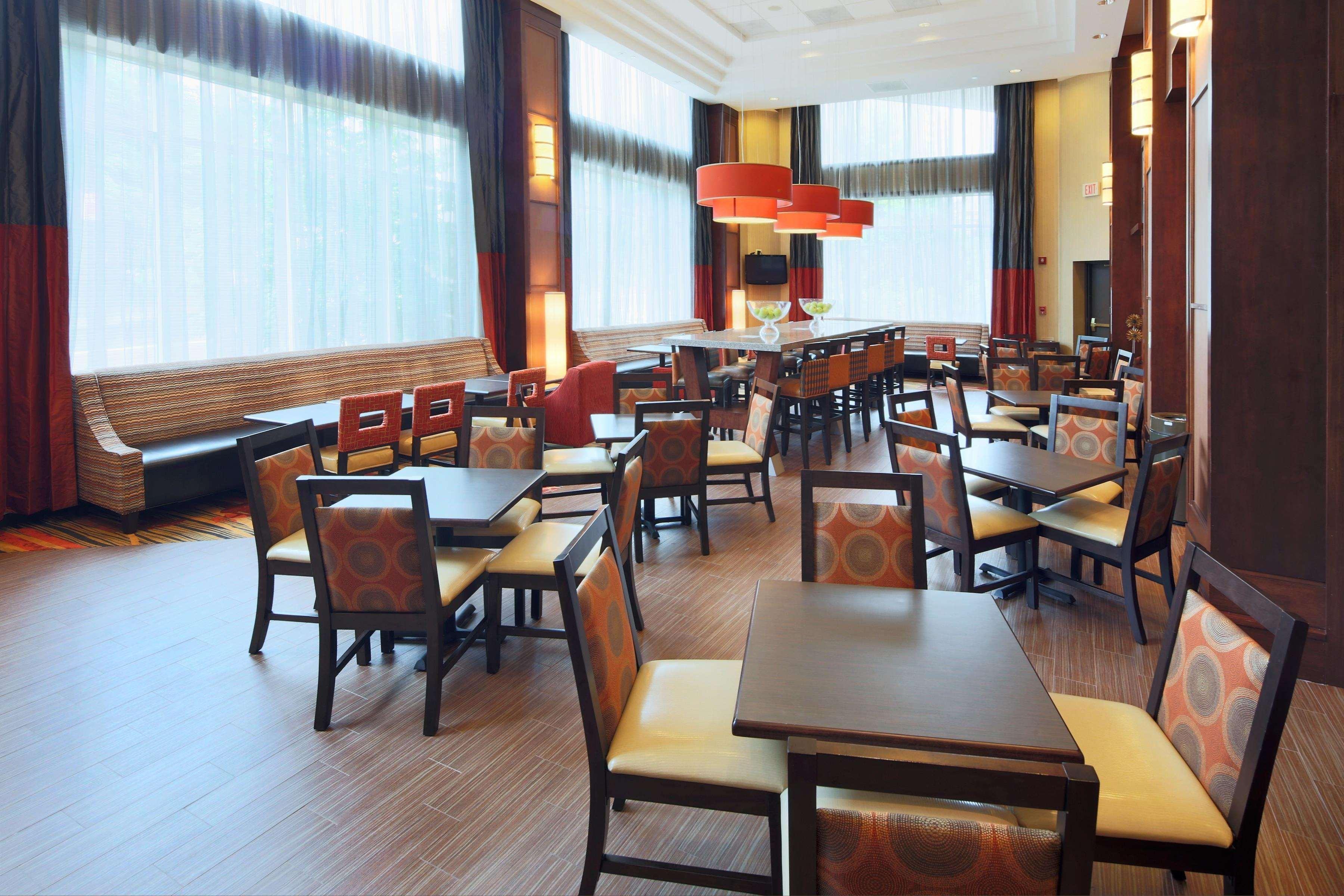 Hampton Inn & Suites Arlington Crystal City Dca Экстерьер фото