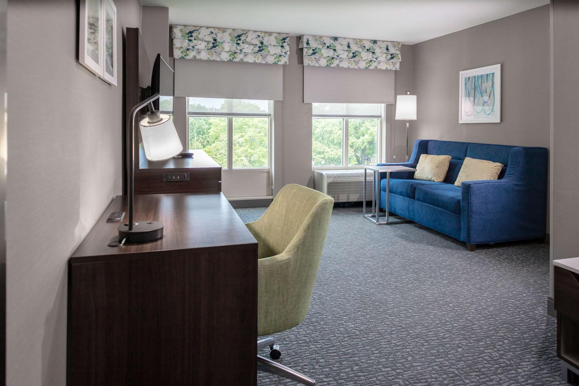 Hampton Inn & Suites Arlington Crystal City Dca Экстерьер фото