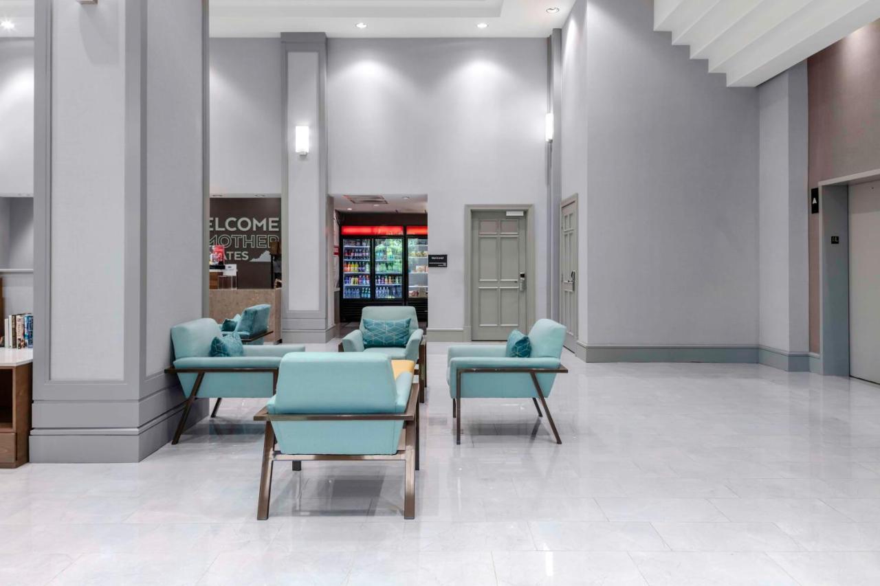 Hampton Inn & Suites Arlington Crystal City Dca Экстерьер фото