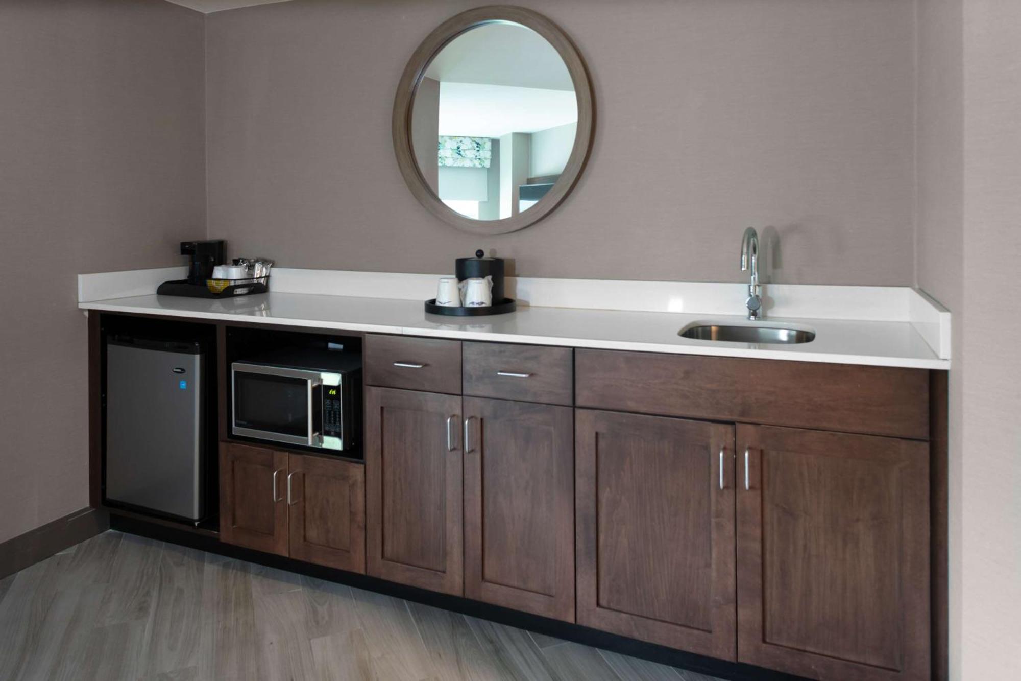 Hampton Inn & Suites Arlington Crystal City Dca Экстерьер фото