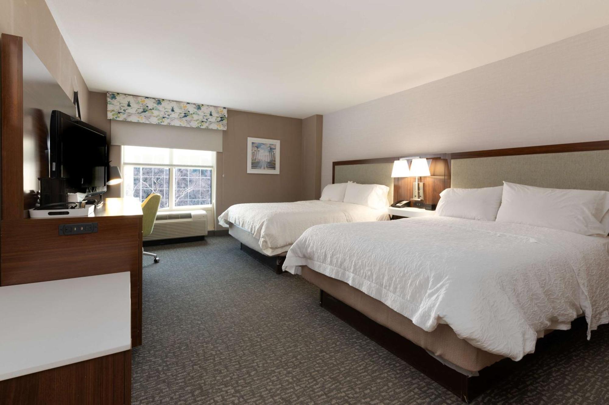 Hampton Inn & Suites Arlington Crystal City Dca Экстерьер фото
