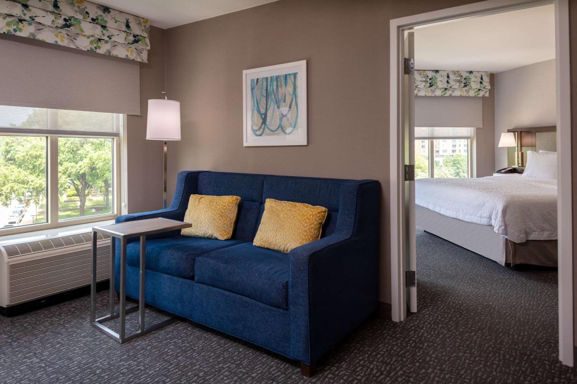 Hampton Inn & Suites Arlington Crystal City Dca Экстерьер фото